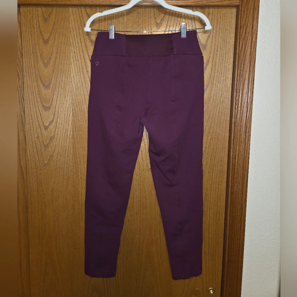 G302. Betabrand Power Down DPYP™ Dress Pant Yoga Pant in Maroon - Size M - Picture 2 of 10